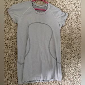 Tempo stripe white/black lululemon short sleeve swiftly tech size 10